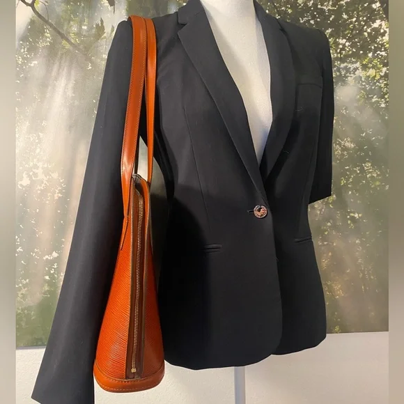 Vintage Louis Vuitton Epi Lussac Shoulder Bag In Kenyan Fawn - Picture 12 of 15